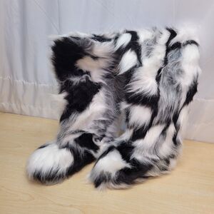 Rave Faux Fur Boots Womens Size 5.5-6 Black White Fluffy Festival Costume